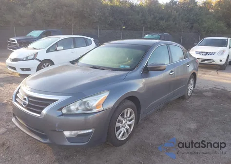 2015 Nissan Altima 2.5 S из США, поврежденный, VIN 1N4AL3AP9FC263321